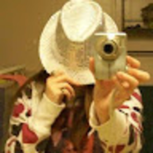 Meet your Posher, Kathleen - Picture 1 of 1